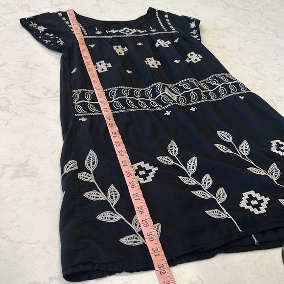 3J Johnny Was Workshop Black Tunic Dress with White Embroidery Boho Gothcore XS - Picture 9 of 13